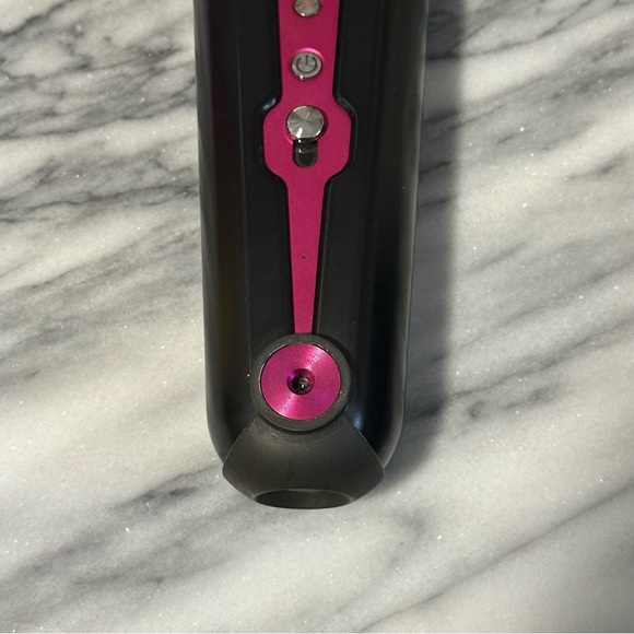 Dyson Corrale Hair Straightener Black Nickel & Fuchsia - Picture 4 of 11